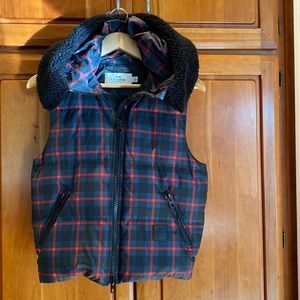 New Coach goose down vest, plaid, never worn, versatile, Small